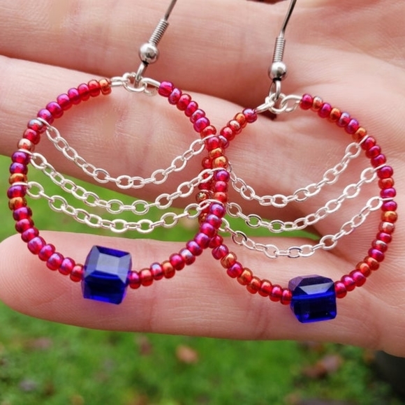 Stringblingandthings Jewelry - Iridescent Silver Statement Earrings